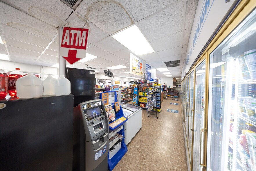 More Photos Of 628 W Hildebrand Ave, San Antonio Convenience Store For Sale