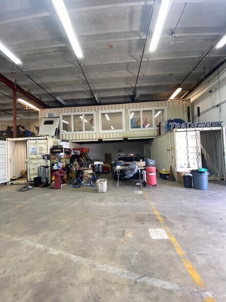 More Photos Of 1700-1800 NW 1st Ave, Boca Raton Warehouse For Lease