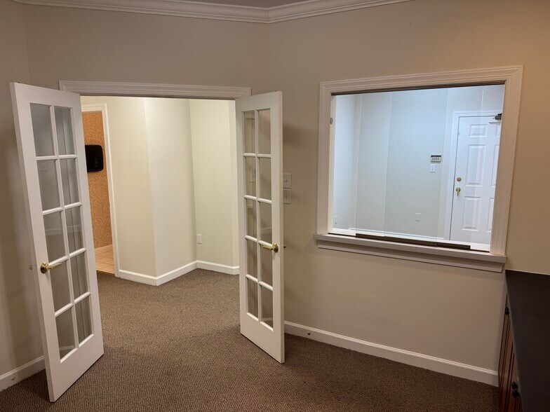 More Photos Of 547 Keisler Dr, Cary Office For Sale