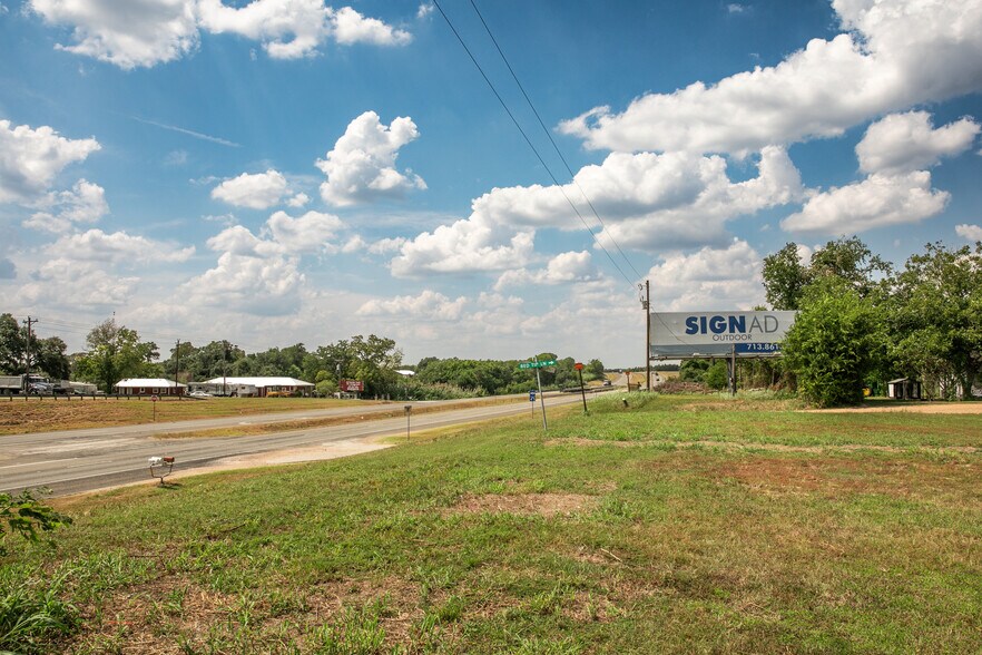 More Photos Of 30 Red Tip Ln, Brenham Land For Sale