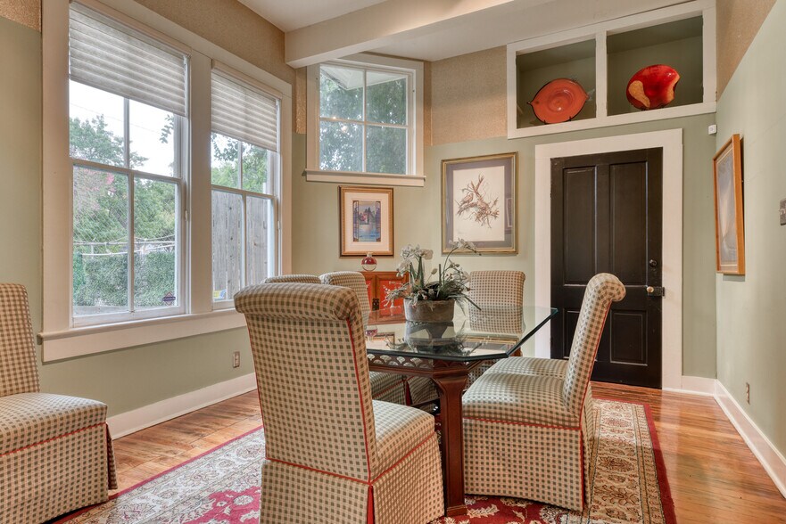 More Photos Of 1102 S Alamo St, San Antonio Storefront Retail Office For Sale