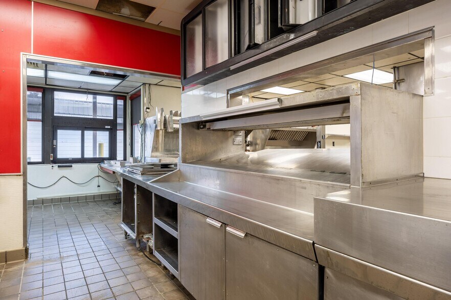 More Photos Of 5119 S 11 Hwy, Calhoun Fast Food For Sale
