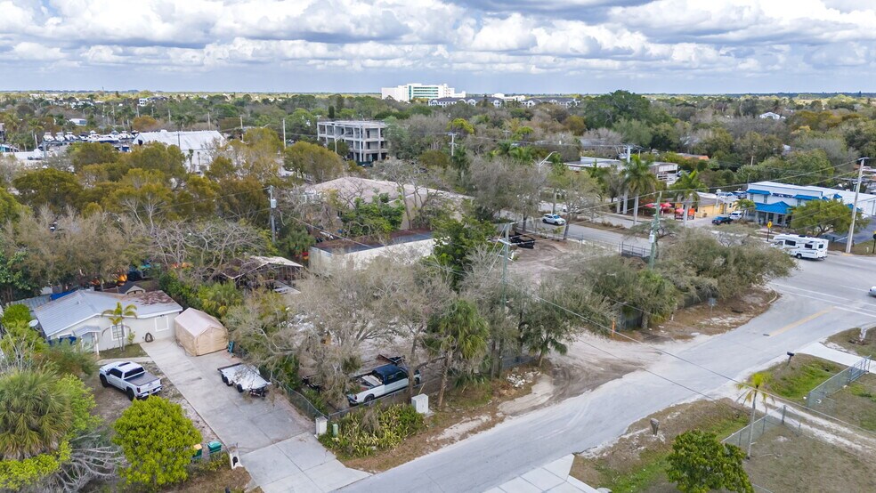 More Photos Of 2705 Barrett ave, Naples Land For Sale