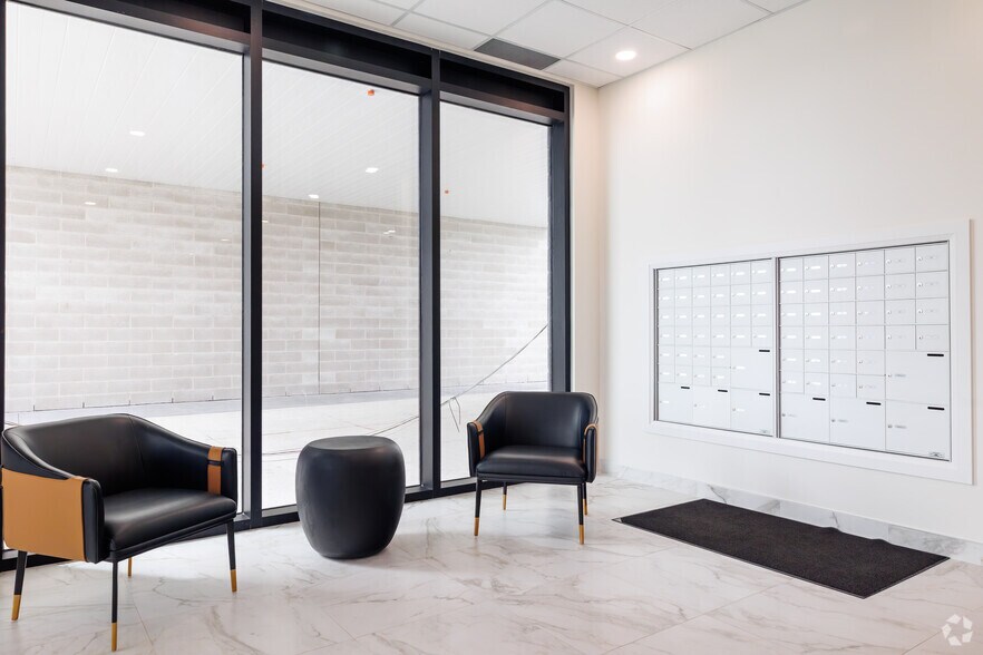 More Photos Of 600 Sunningdale Rd E, London Apartments For Lease