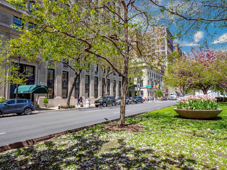 More Photos Of 580 Park Ave, New York Apartments For Sale