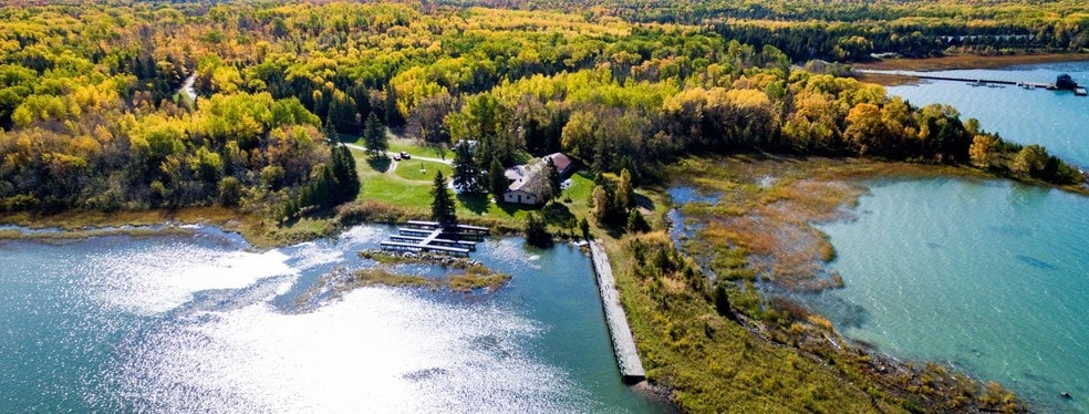 More Photos Of 33494 S Maxton Rd, Drummond Island Hotel For Sale