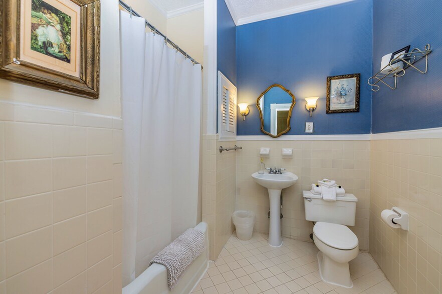 More Photos Of 252 Seavy St, Senoia Hospitality For Sale