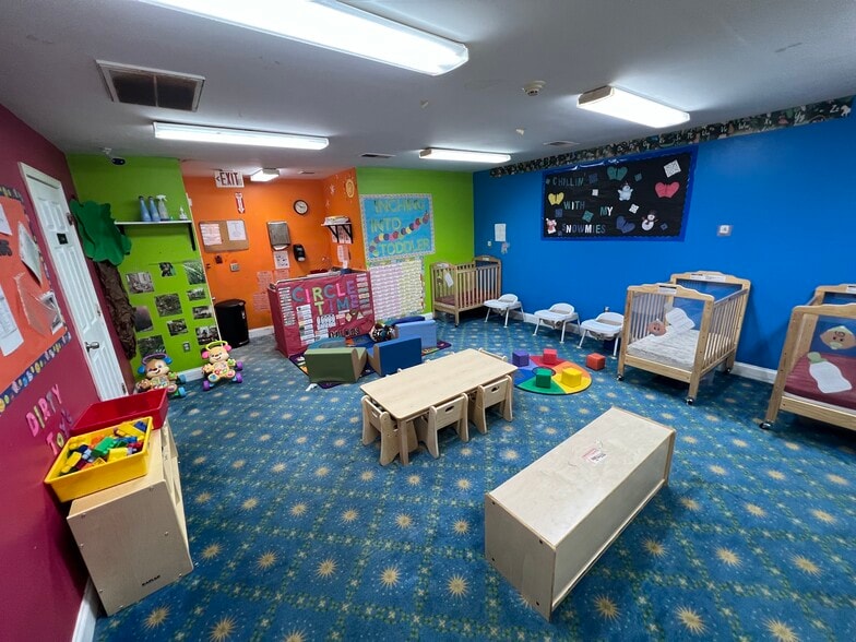 More Photos Of 3900 Bakers Ferry Rd SW, Atlanta Daycare Center For Sale