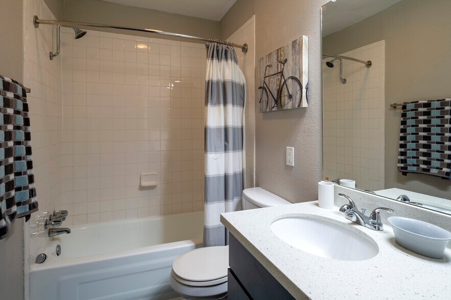 More Photos Of 3902 College Main, Bryan Apartments For Sale