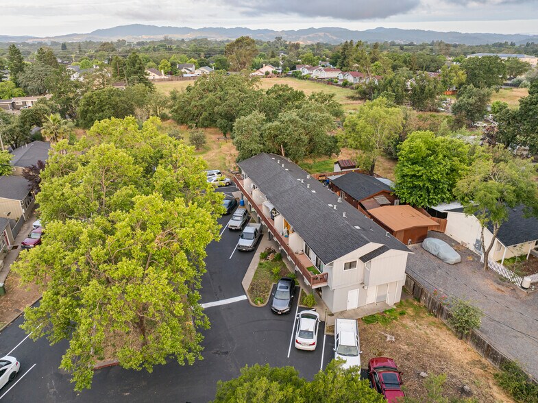 More Photos Of 10109-10133 Old Redwood Hwy, Windsor Apartments For Sale