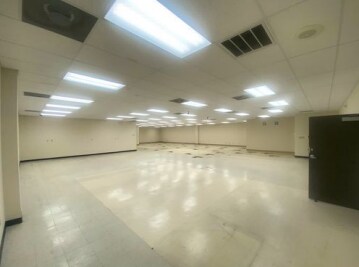 More Photos Of 9052 Independence Ave, Daphne Research And Development For Sale