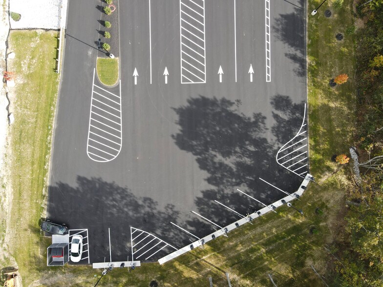 More Photos Of 1554 Hooksett Rd, Hooksett Specialty For Sale