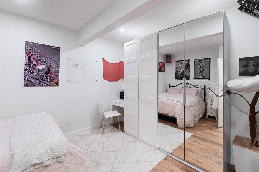 More Photos Of 7103 Lake View Rdg, Lake Ann Hospitality For Sale