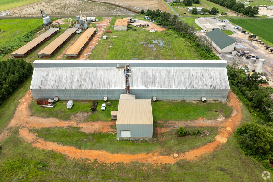 More Photos Of 501 E Sanborn Ave, Summerdale Industrial For Sale