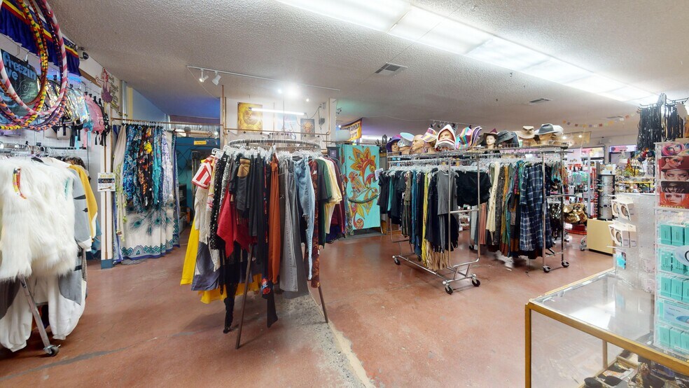 More Photos Of 1049 S Virginia St, Reno Storefront For Sale
