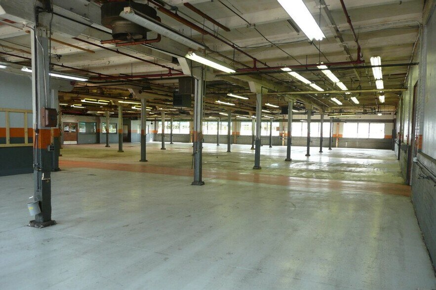 More Photos Of 3502 W Sample St, South Bend Warehouse For Sale