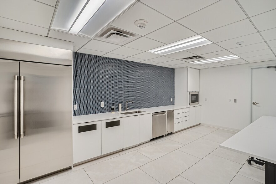 More Photos Of 1776 N Lincoln St, Denver Office For Lease