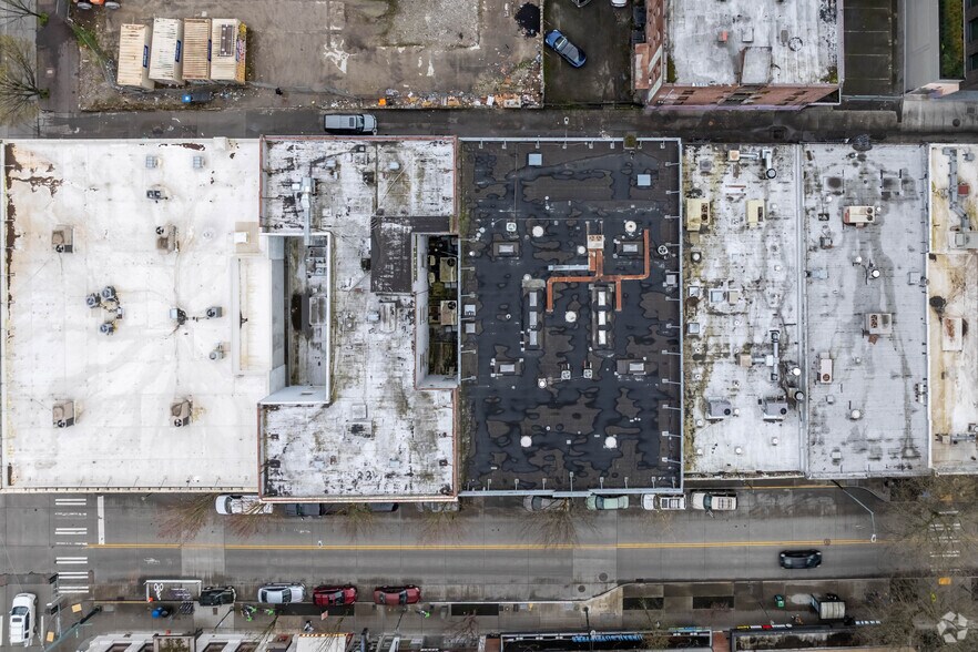 More Photos Of 4517 University Way NE, Seattle General Retail For Sale