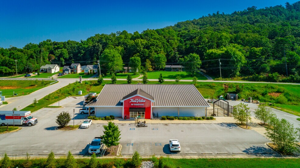 More Photos Of 9814 E Brainerd Rd, Ooltewah General Retail For Sale