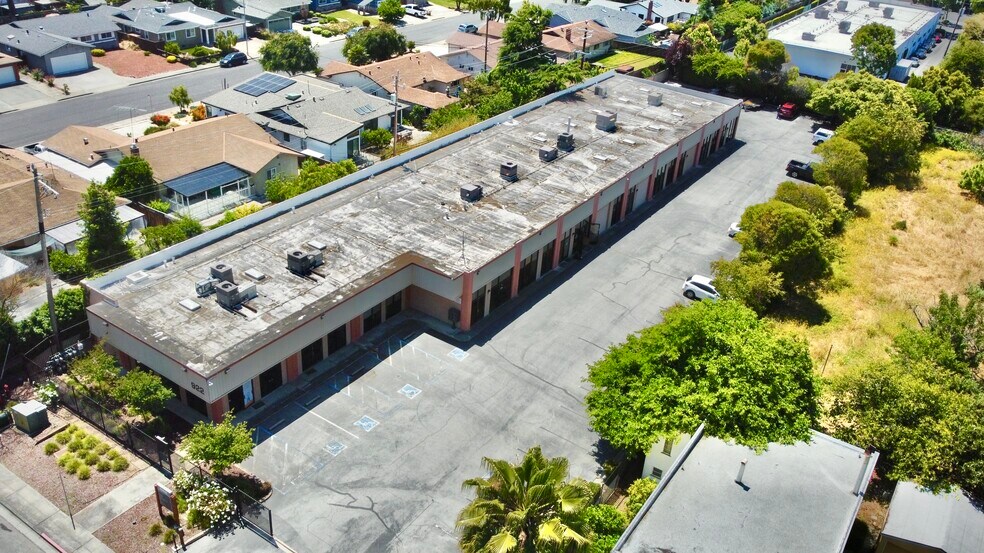 More Photos Of 922 San Leandro Ave, Mountain View Light Manufacturing For Lease