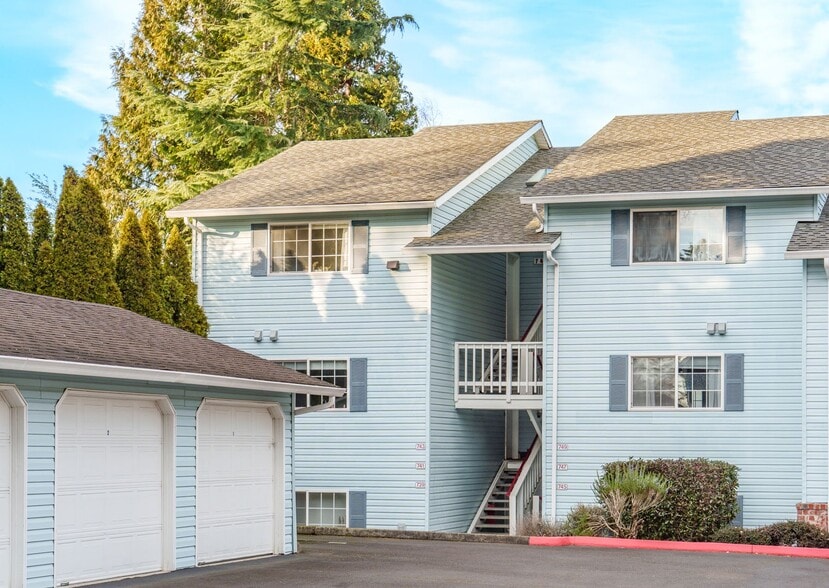 More Photos Of 723 SE 60th Ave, Portland Apartments For Sale