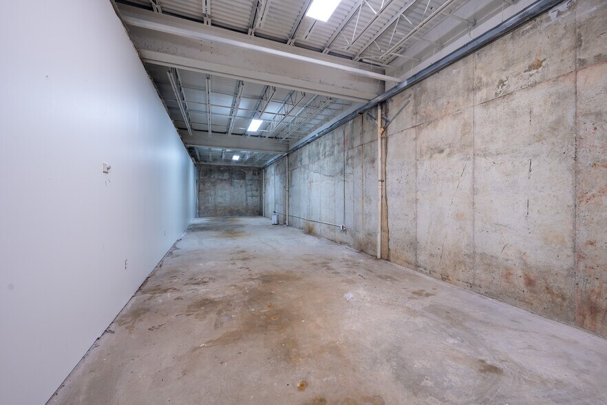 More Photos Of 1833 Alton Rd, Birmingham Unknown For Lease
