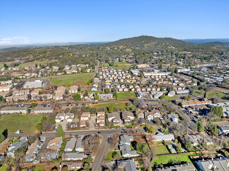 More Photos Of 3337 La Canada Dr, Cameron Park Apartments For Sale