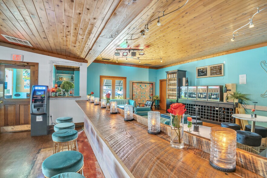 More Photos Of 7778 Highway 42, Egg Harbor Restaurant For Sale