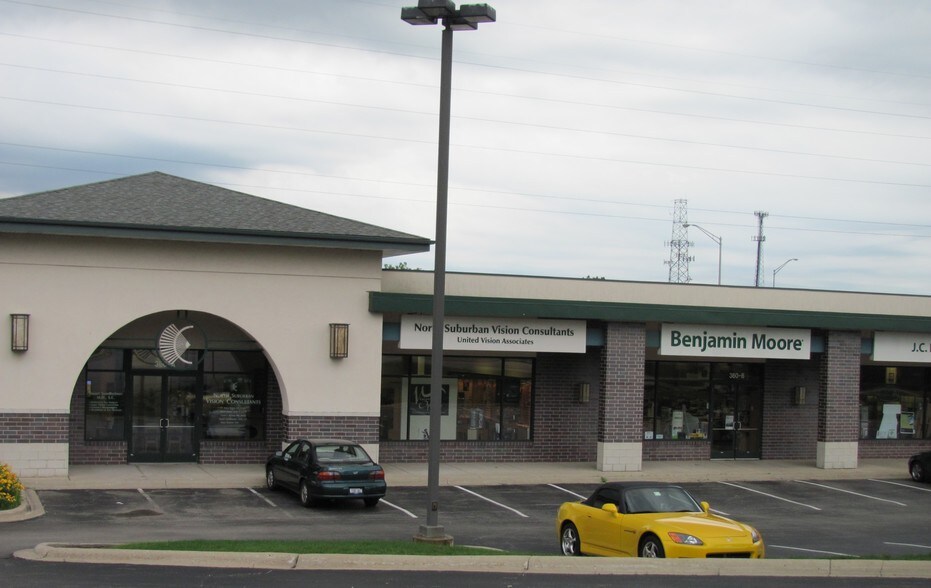 More Photos Of 360 S Waukegan Rd, Deerfield Health Club For Lease
