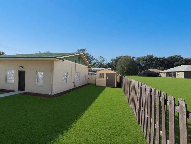 More Photos Of 311 W Lutz Lake Fern Rd, Lutz Flex For Sale