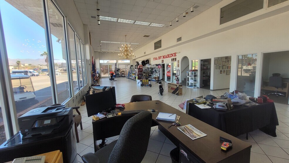 More Photos Of 951 Lake Havasu Ave N, Lake Havasu City Showroom For Lease