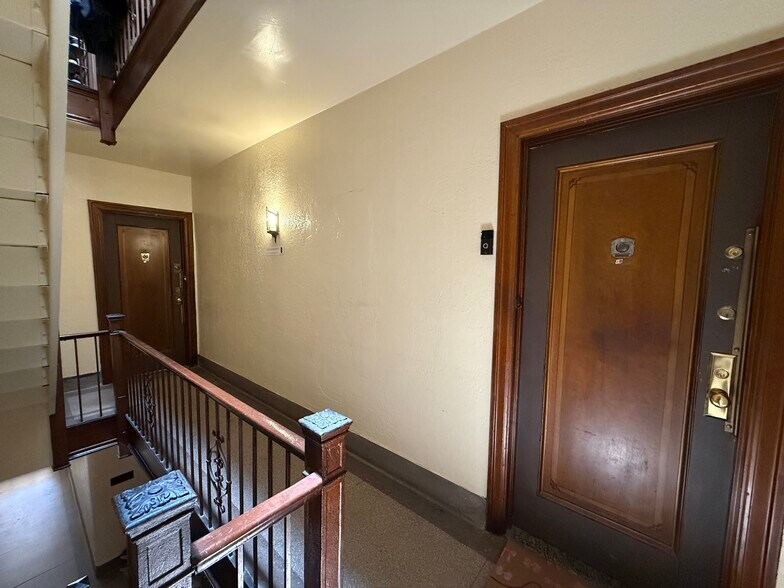 More Photos Of 8161 Woodhaven Blvd, Glendale Apartments For Sale