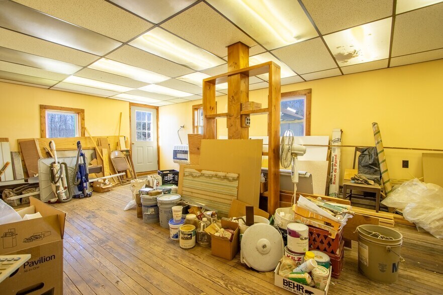 More Photos Of 263 Como Rd, Lake Como Specialty For Sale