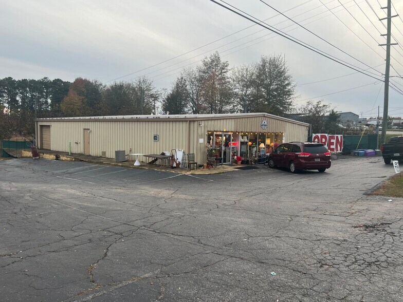 More Photos Of 13021A Veterans Memorial Hwy, Douglasville Warehouse For Lease
