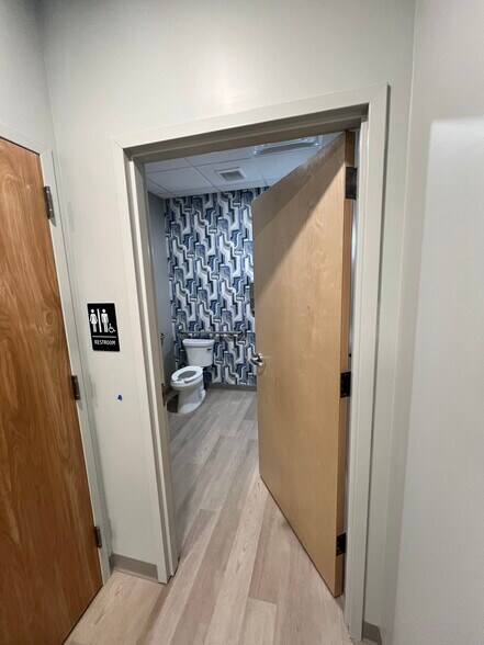 More Photos Of 4905 Professional Ct, Raleigh Medical For Lease