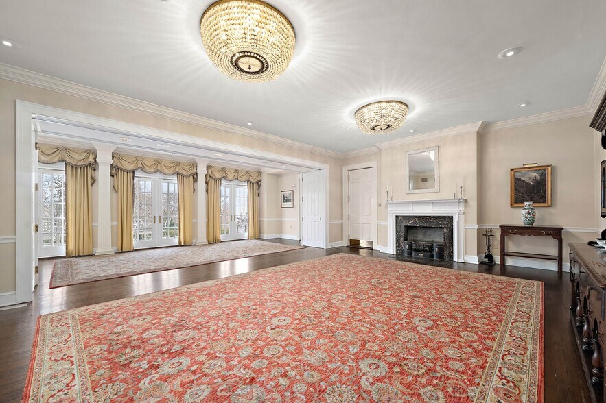 More Photos Of 1442 Coraopolis Heights Rd, Moon Township Hospitality For Sale