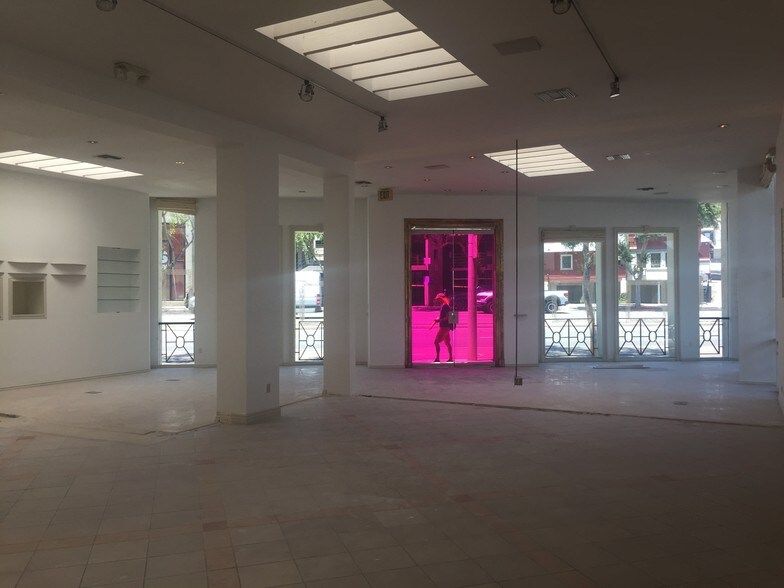 More Photos Of 8460 Santa Monica Blvd, West Hollywood Freestanding For Sale