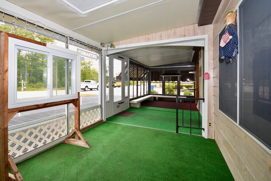 More Photos Of 2567 Cranberry Hwy, Wareham General Retail For Sale