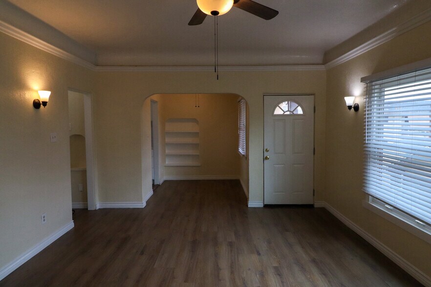 More Photos Of 921 N Lacy St, Santa Ana Apartments For Sale