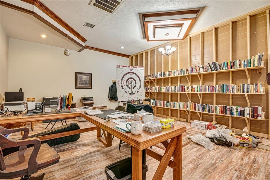 More Photos Of 837 W Linden St, Allentown Religious Facility For Sale