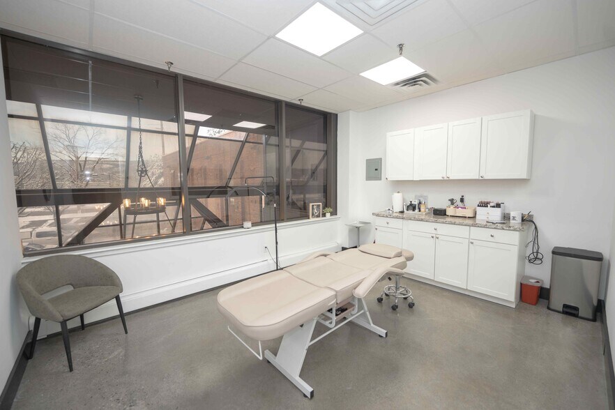 More Photos Of 8 John Walsh Blvd, Peekskill Office For Lease