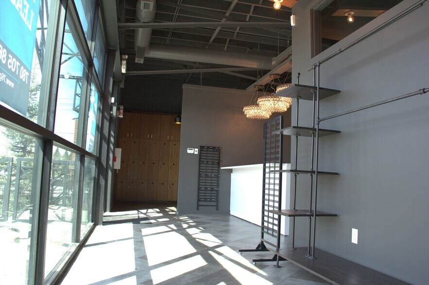 More Photos Of 10939 120th St NW, Edmonton General Retail For Lease