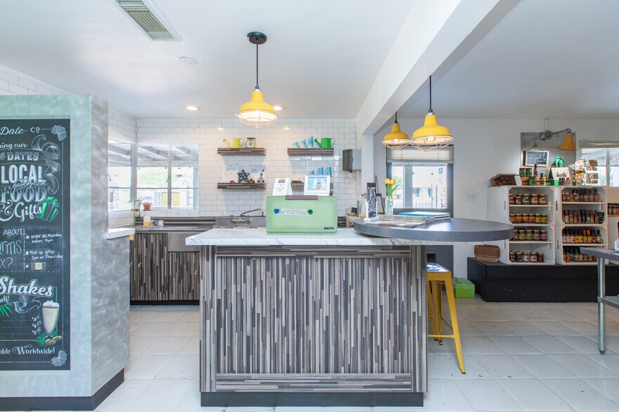 More Photos Of 3039 N Scottsdale Rd, Scottsdale Freestanding For Sale
