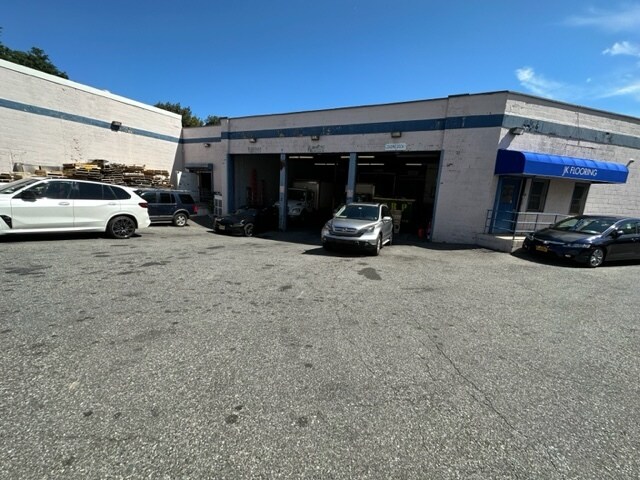 More Photos Of 221 Washington St, Mount Vernon Warehouse For Sale