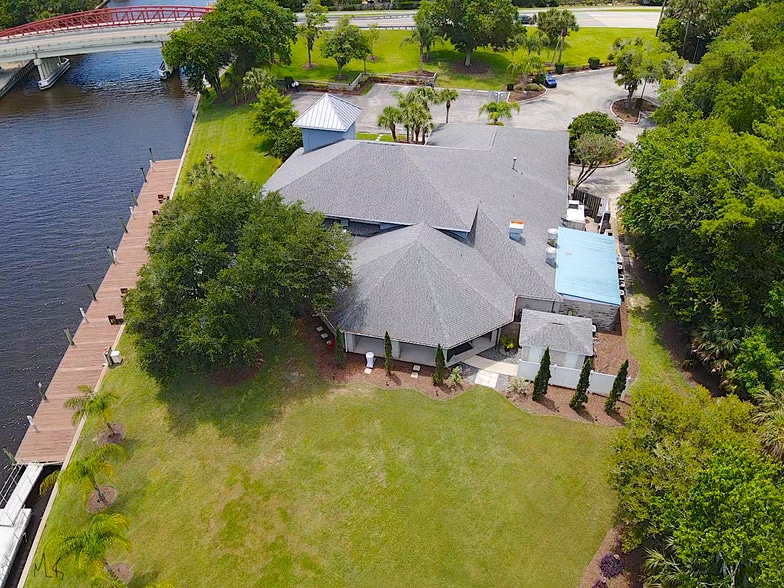 More Photos Of 1 Yacht Club Dr, Palm Coast Restaurant For Sale