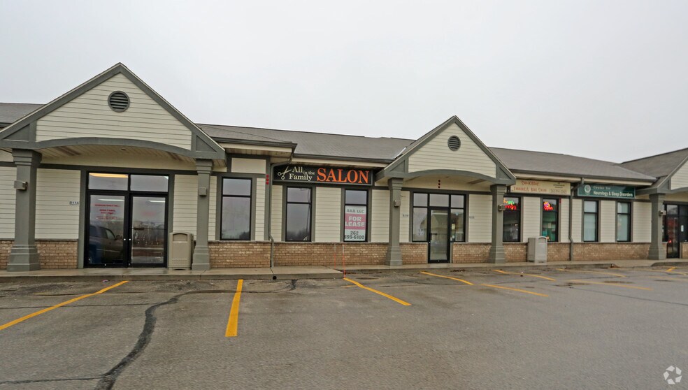 More Photos Of 811 Fox Ln, Waterford Storefront Retail Office For Lease
