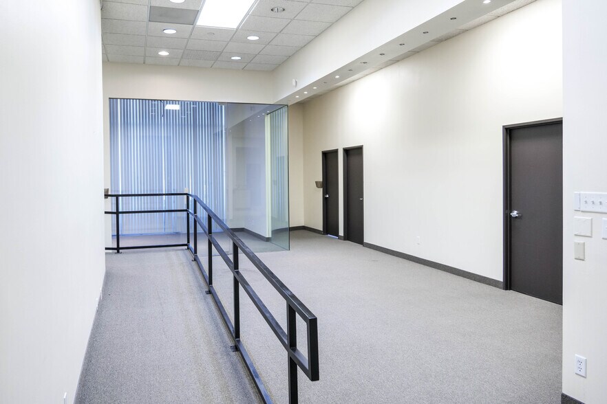 More Photos Of 6850 Manhattan Blvd, Fort Worth Medical For Lease