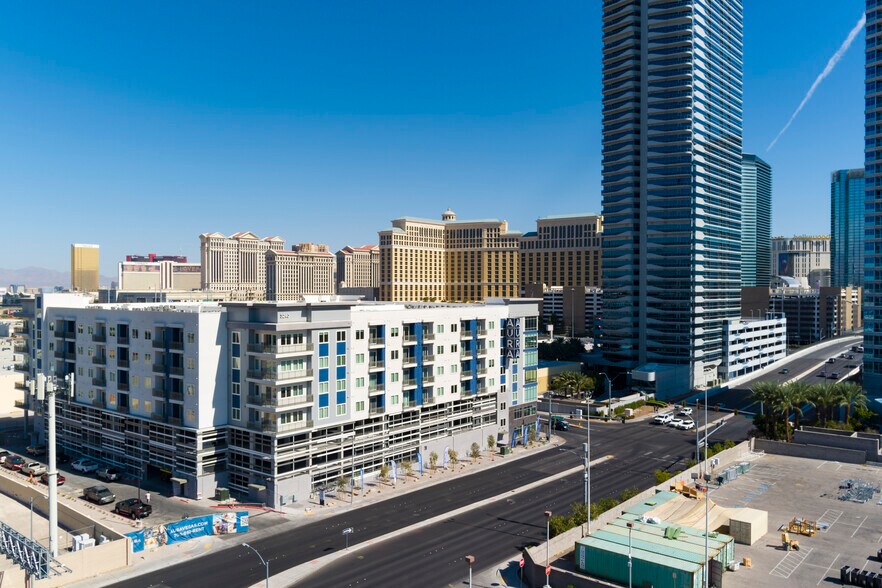 More Photos Of 3240 W Harmon Ave, Las Vegas Apartments For Lease