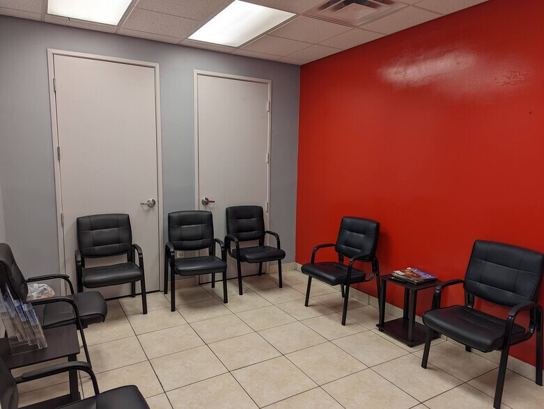 More Photos Of 11819 N Saguaro Blvd, Fountain Hills Auto Repair For Sale