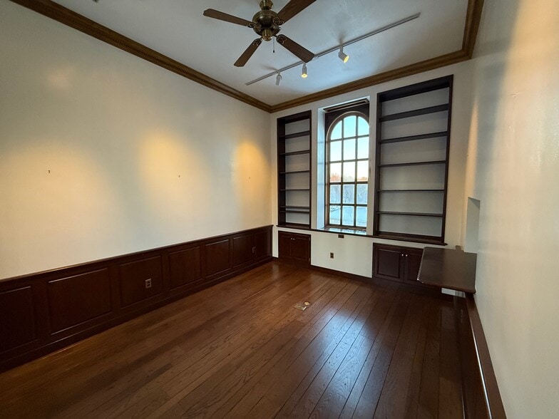 More Photos Of 2 Brewery Ln, Elverson Unknown For Lease